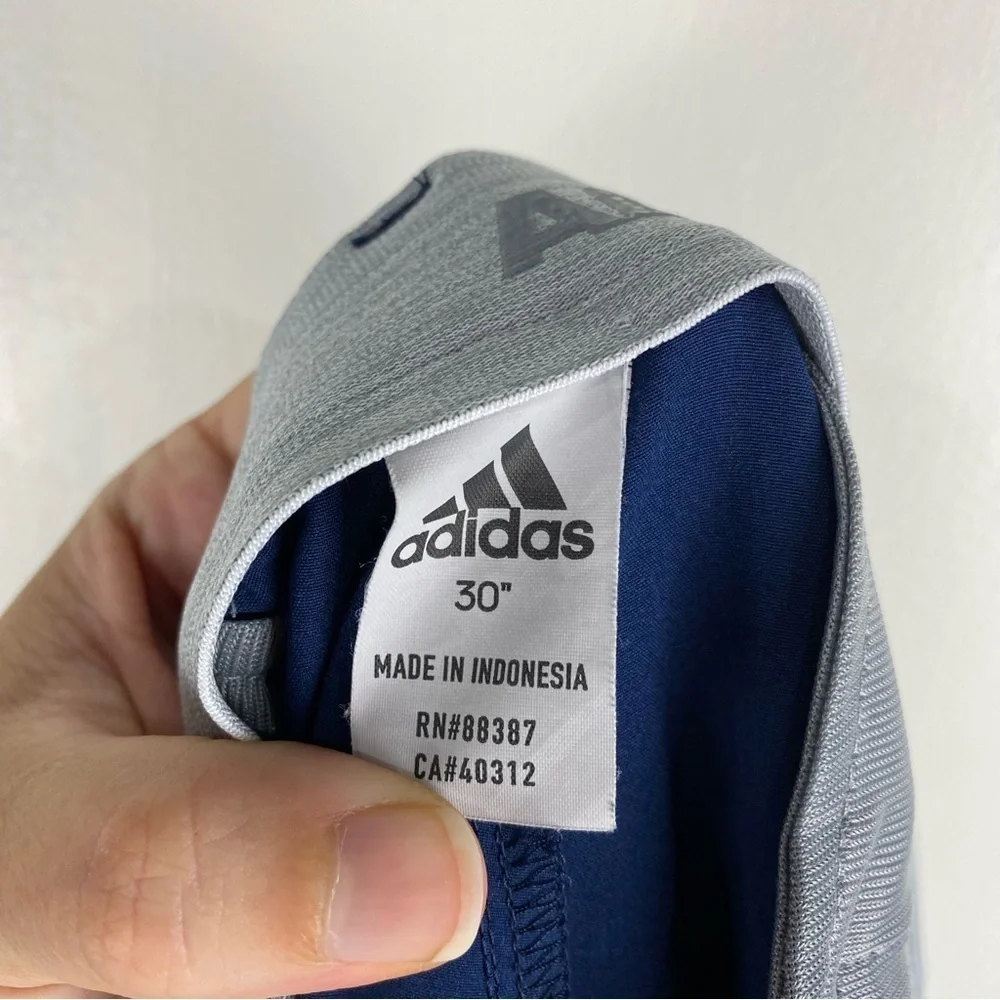 Adidas Men's Casual Bermuda Golf Shorts Athleisure Athletic Sporty‎ Navy Size 30